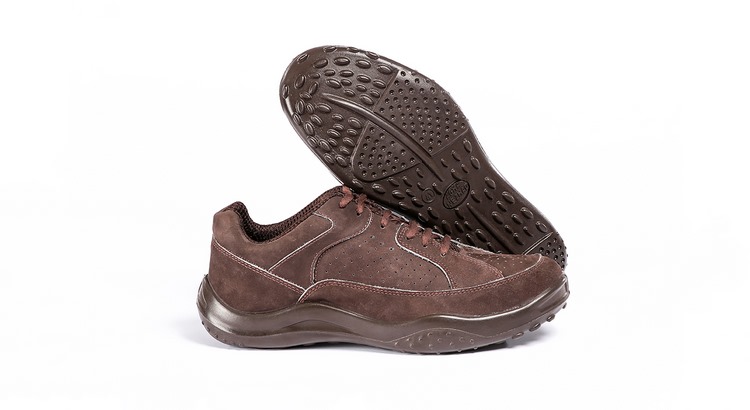 brown sport shoes