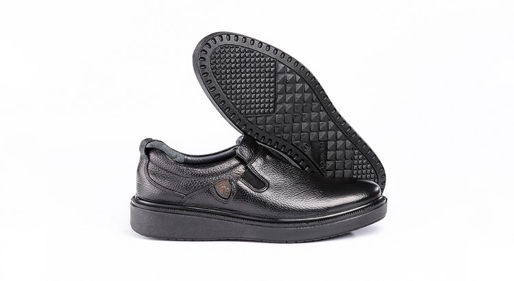 black deplomat shoes